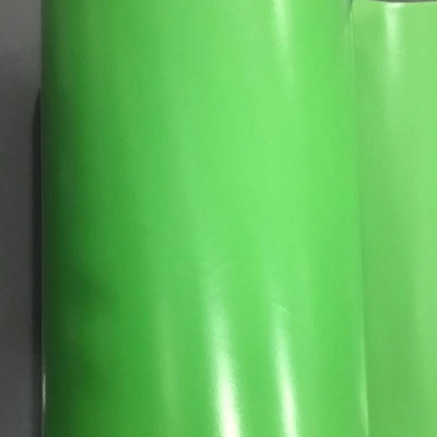 Film di HDPE bianco liscio con bassa resistenza alla trazione e superficie in rilievo