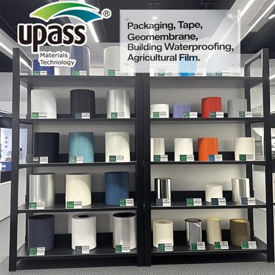 Materiale impermeabilizzante autoadesivo in asfalto modificato SBS Film di rilascio HDPE Stampaggio a soffiaggio Ghiaccio Protezione dall'acqua Autoadesivo