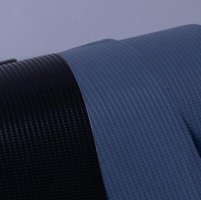 Servizio di taglio per soffiaggio di film di rilascio in PP goffrato per membrane impermeabilizzanti