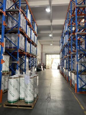 Pellicola laminata incrociata in HDPE per membrane impermeabili in asfalto e sottostrato sintetico per coperture