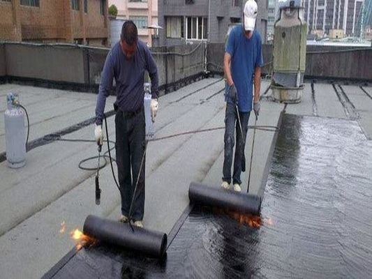 10 micron di spessore di Torchable di film perforato della colata del film caldo dell'HDPE per le membrane di SBS